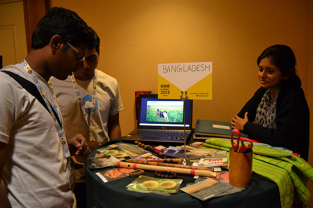 Mozsummitfairs13 bangladesh.jpg