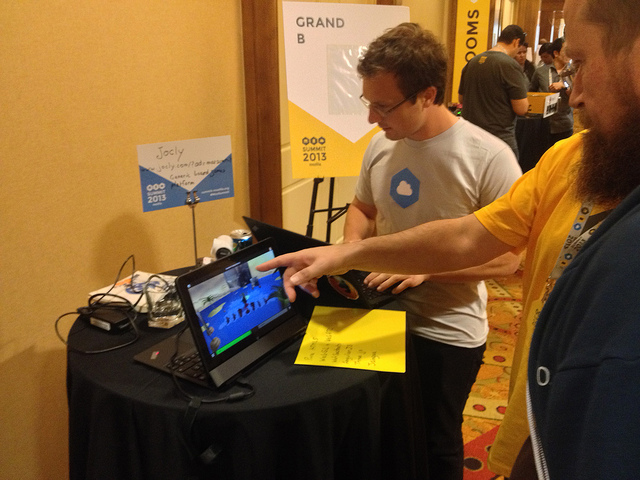 Mozsummitfairs13 jocly.jpg