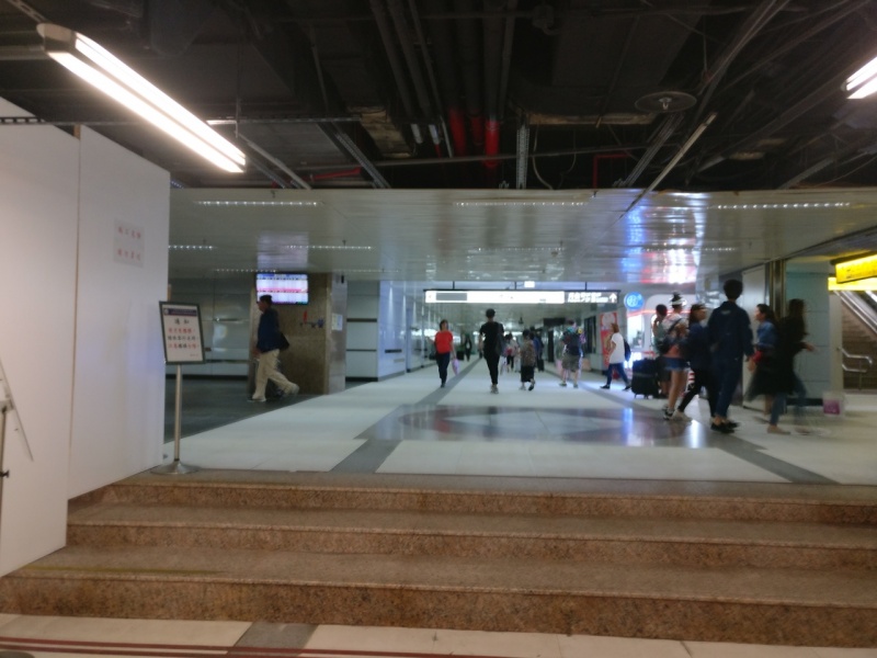 File:TaipeiMainTunnel2.jpg